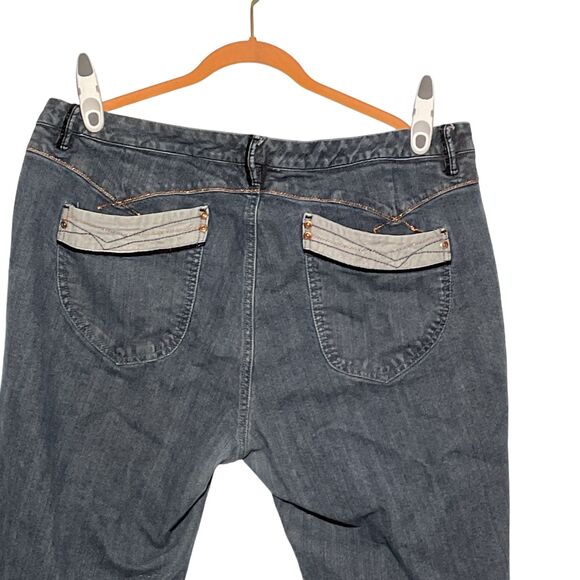 Venezia Women's Blue Denim Crop Capris Size 24 - Picture 5 of 8